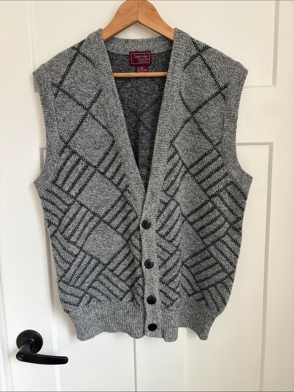 Cambridge Classics will blend Knit Button Vest